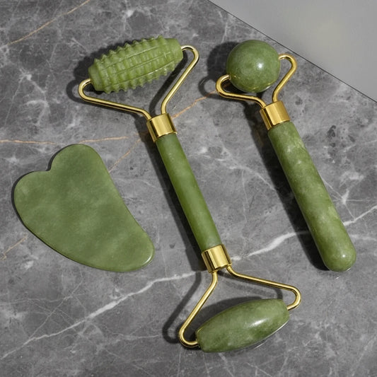 Indulge in Spa-Like Luxury at Home with Our Natural Jade Roller & Gua Sha Set - Perfect for Rejuvenating Your Skin and Soothe Your Senses!